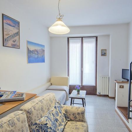 Appartamento Via De Vit Stresa Exterior foto